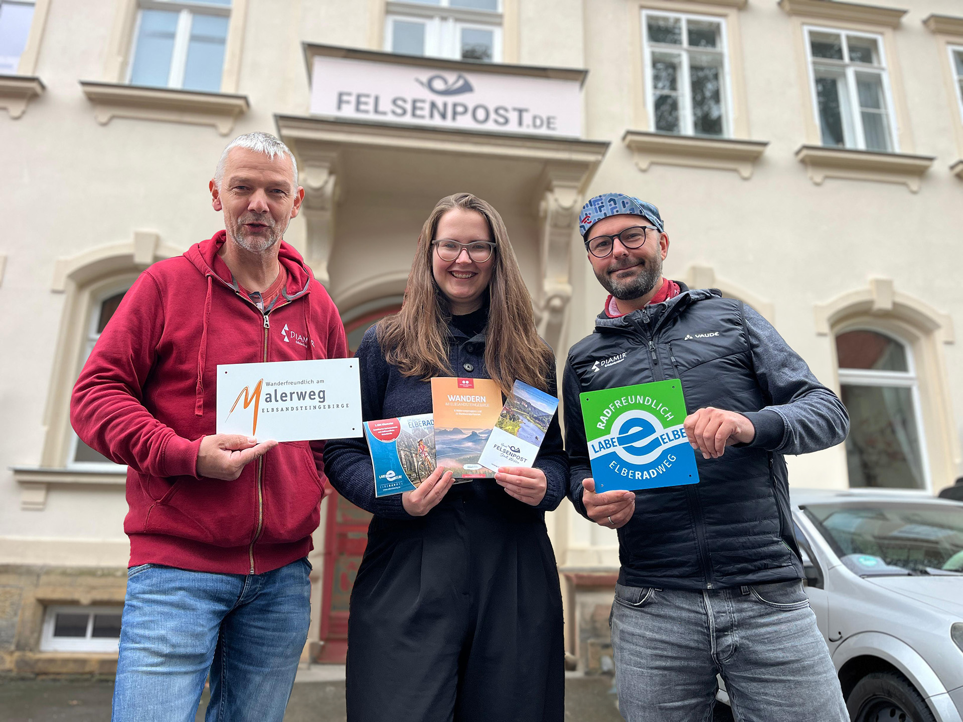 Felsenpost mit dem Elberadweg-Malerweg-Siege