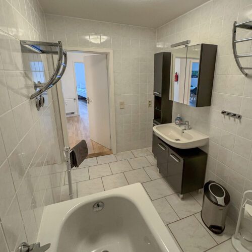 Am Stadtpark - Bad mit Wanne