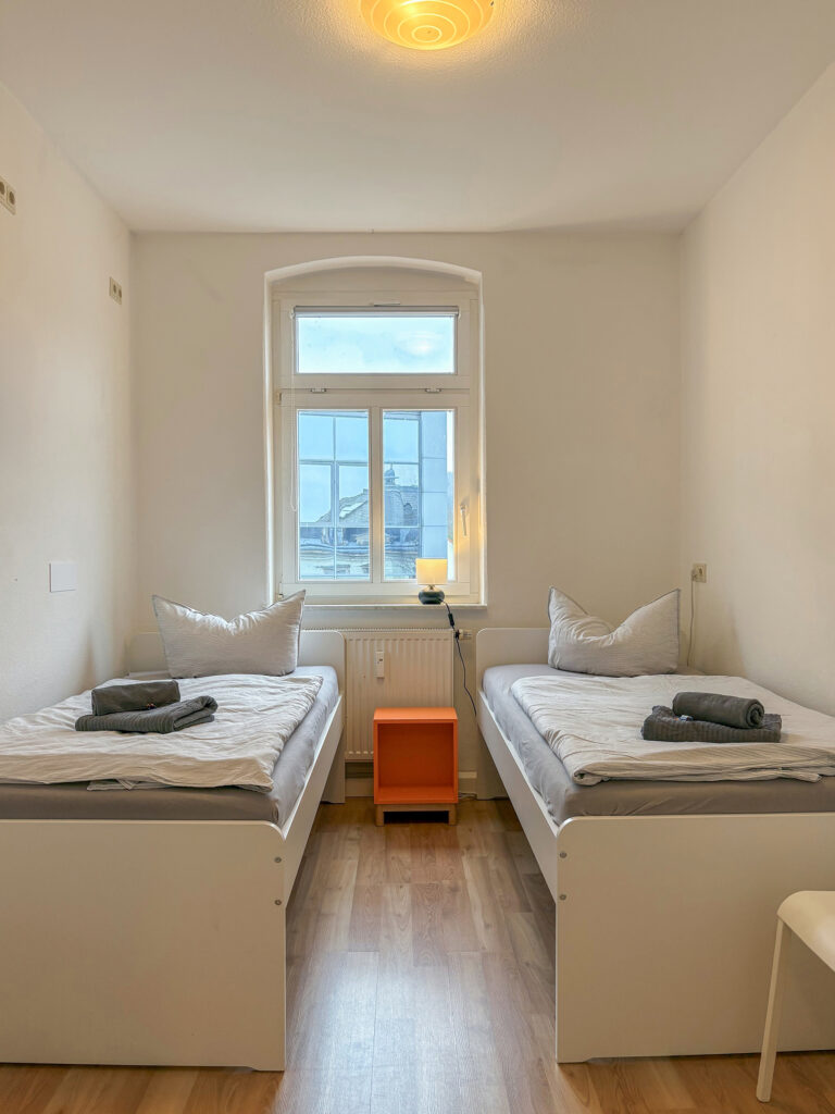 Am Stadtpark - Schlafzimmer mit 2 Betten